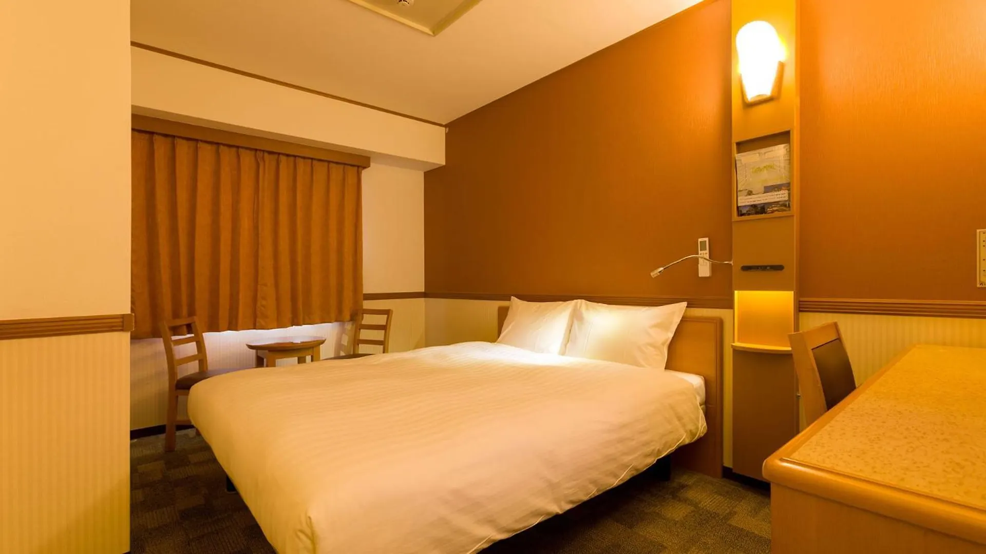Toyoko Inn Kyoto Shijo-Karasuma 3*,