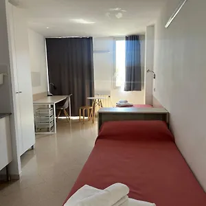 Hostal Residencia Universitaria Resa Francesc Giralt I Serra