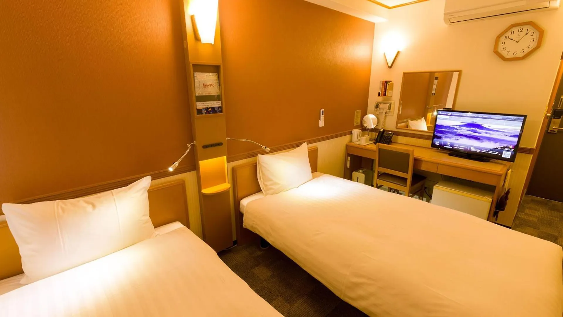 Toyoko Inn Kyoto Shijo-Karasuma Hotel
